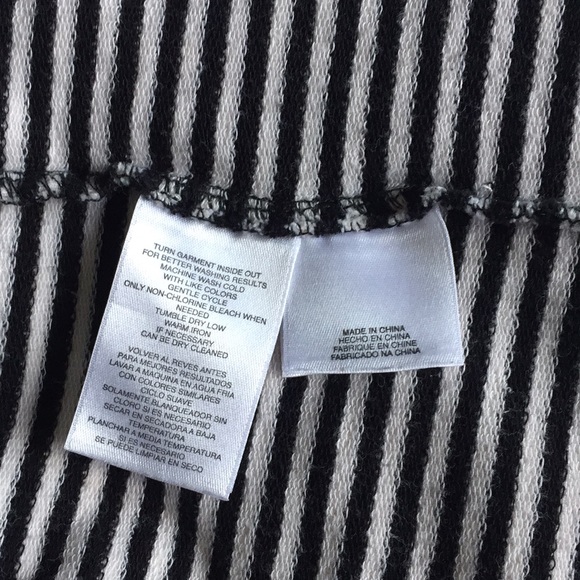 Black and cream striped zip up - Picture 5 of 6